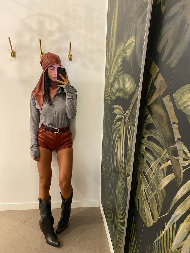 Mini shorts kostumn