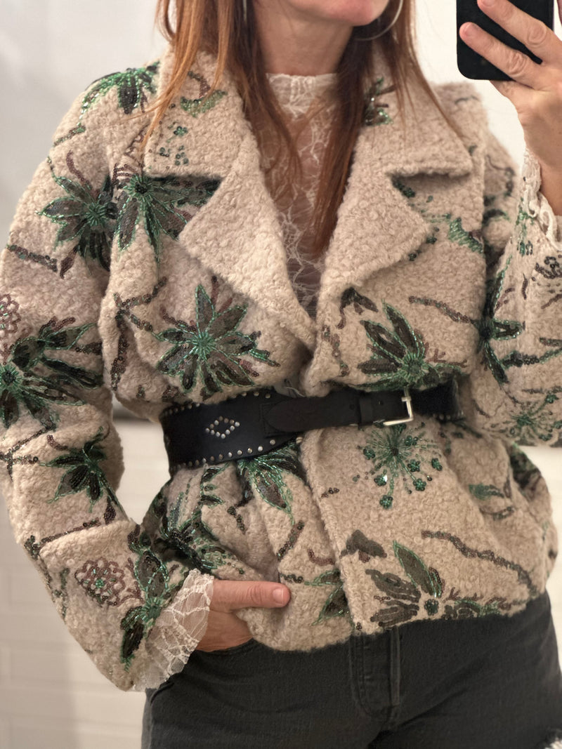 Cappotto corto con ricami nekane