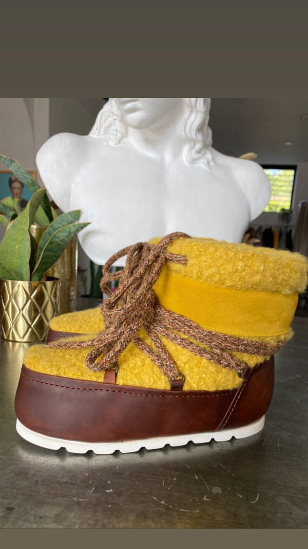 Moon boot taddy  aiyana